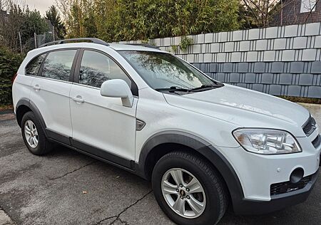 Chevrolet Captiva 2.4 LS 2WD 5-Sitzer TÜV NEU ! LPG