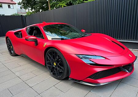 Ferrari SF90 *Lift *Carbon *AFS *Carplay *MATT LACKIERUN