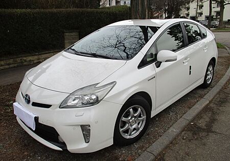 Toyota Prius 1.8-l-VVT-i Plug-in Executive