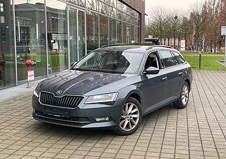 Skoda Superb Combi Ambition NAVI/SHZ/PDC/