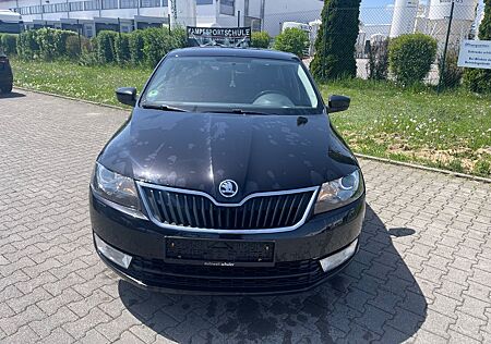 Skoda Rapid Spaceback Drive*Klima*Alu*PDC!!!