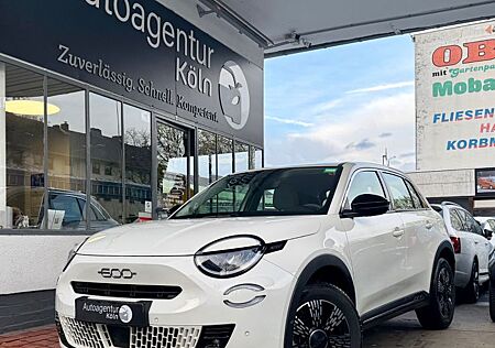 Fiat 600 Hybrid Basis *nur7.204KM*CARPLAY*CAM