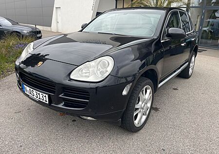 Porsche Cayenne - Automatik V6