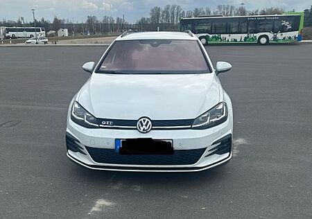 VW Golf Volkswagen 2.0 TDI 135kW SCR DSG GTD Variant GTD