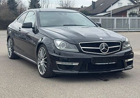 Mercedes-Benz C 63 AMG Coupe *ILS*H&K*3Hand*DE Fzg