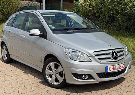 Mercedes-Benz B 200 1.Hand+Tempomat+Alu+PDC vorne und hinten !
