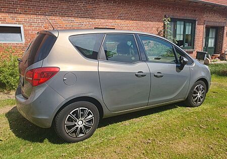 Opel Meriva 1.4 aus 1. Hand Klima Tüv Neu 6/2027