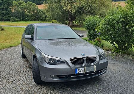 BMW 525i xDrive touring Edition Exclusive Editio...