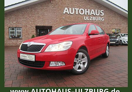 Skoda Octavia 1.6 DSG Elegance/Navi/Xenon/Leder/AHK/1H