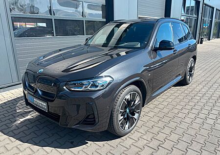 BMW iX3 Impressive MSPORT AHK LASER H&K PANO 20"LM