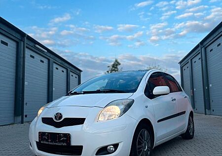 Toyota Yaris | 41.000 km | TÜV neu | 1. Hand | R
