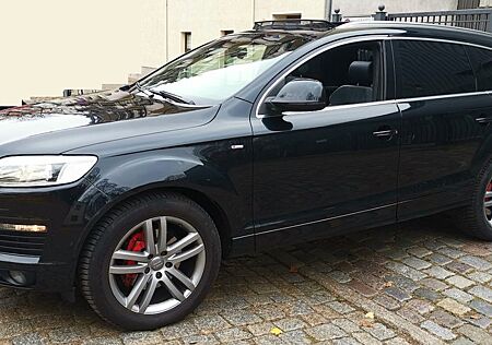 Audi Q7 7 Sitze AUTOM. TÜV7.25 Panorama XENON Navi TV