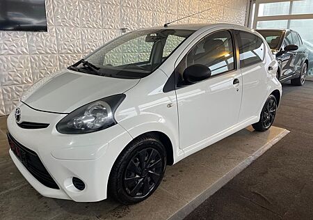 Toyota Aygo (X) AYGO Basis
