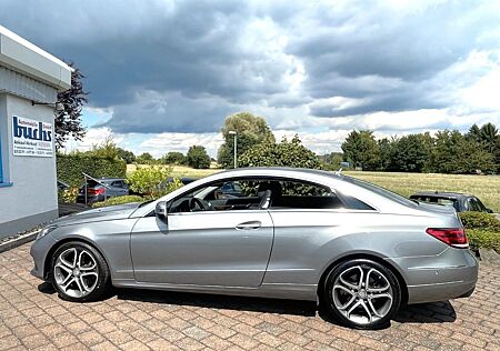 Mercedes-Benz E 200 Coupé CGI Sport Exterieur LED Navi Teilled