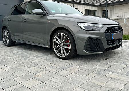 Audi A1 40 TFSI S tronic Sportback -