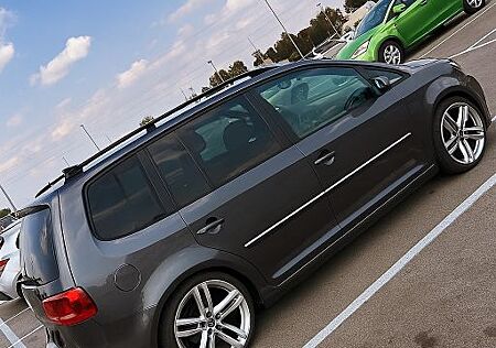 VW Touran Volkswagen 1.4 TSI DSG Highline Highline
