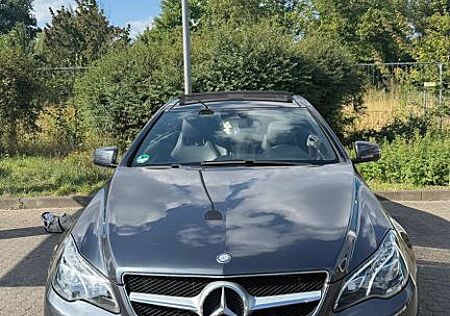 Mercedes-Benz 320