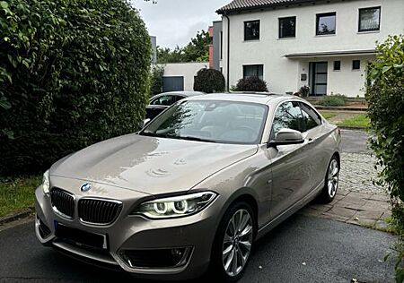 BMW 230i Steptronic Coupé Luxury Line