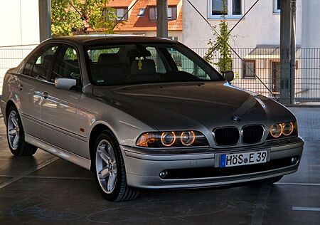 BMW 530i A -