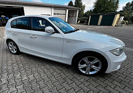 BMW 116i Edition Lifestyle Edition Lifestyle