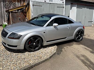 Audi TT Coupe 1.8T 132 kW -