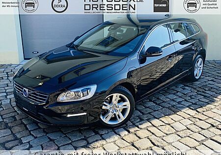 Volvo V60 2.4 T6 PHEV AWD Momentum +AHK+BI-XENON+NAVI+