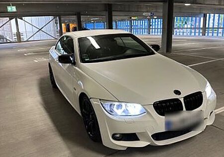 BMW 328 3er Cabrio E93 | CarPlay