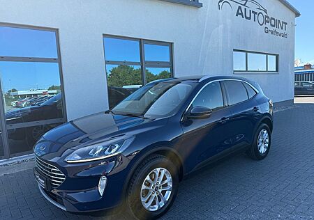 Ford Kuga Titanium 4x4 Automatik Navi Kamera DAB