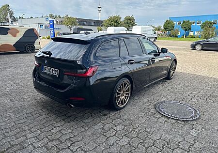 BMW 330d Touring Automatic -