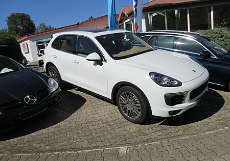 Porsche Cayenne S Vollaustattung