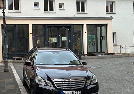 Mercedes-Benz E 220 CDI, Motor 75.000 km
