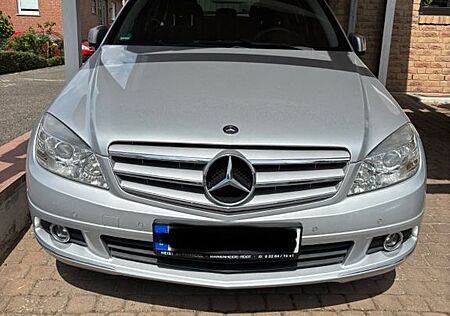 Mercedes-Benz C 180 CGI BlueEFFICIENCY Autom., Schiebedach