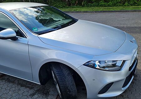 Mercedes-Benz A 200 - Progressive Ausstattungslinie top
