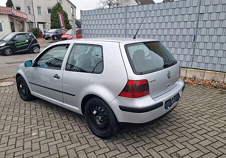 VW Golf Volkswagen 1.4 /TÜV NEU