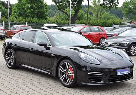 Porsche Panamera GTS PDK PCM SPORT CHRONO ACC-360°-SD