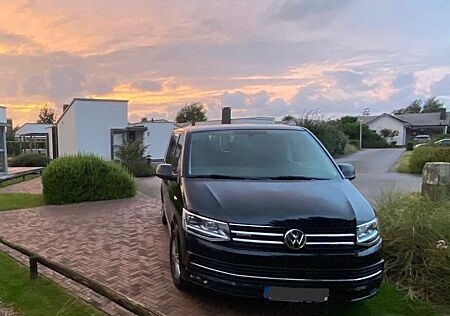 VW T6 Multivan Volkswagen Highline 4MOTION NEUER MOTOR