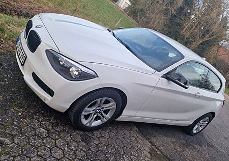 BMW 116d EfficientDynamics Edit. Sport Line Spor...