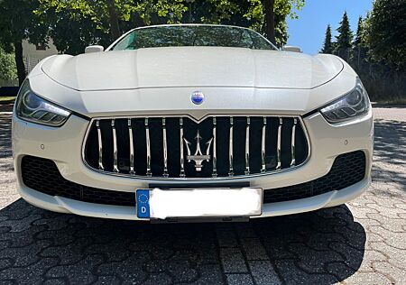 Maserati Ghibli 3.0 V6 S Q4 Automatik S sehr gepflegt