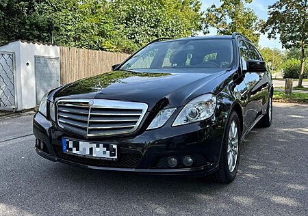 Mercedes-Benz E 220 CDI BlueEfficiency T-Modell Navi AHK TÜV
