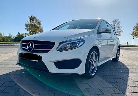 Mercedes-Benz B 220 B220d DCT 4Matic AMG AHK Leder Pano Comand LED