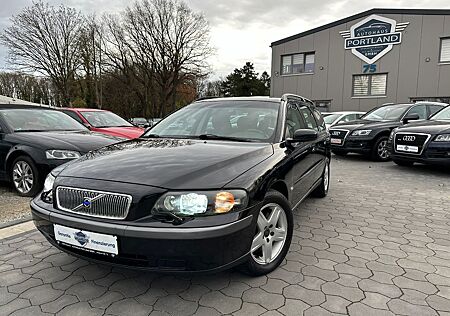 Volvo V70 Kombi 2.4/156TKM/S-heft/S-Dach/Xenon/2.Hand