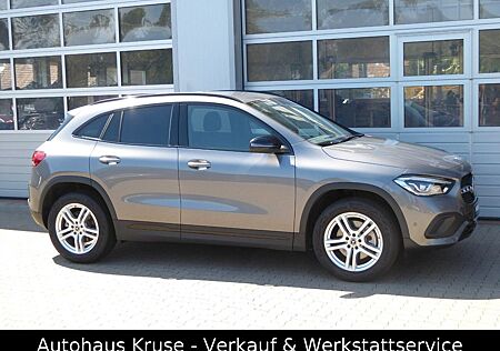 Mercedes-Benz GLA 250 PRO+NIGHT+FAHRASS-PAK+ AHK+R-KAM