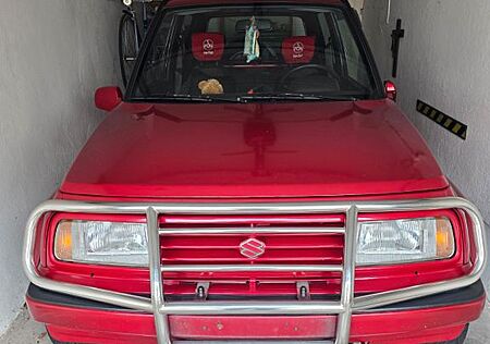 Suzuki Vitara 1.6 Deluxe Deluxe