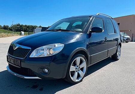 Skoda Roomster Scout Plus Panoramadach TÜV NEU