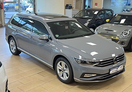 VW Passat Volkswagen Highline*ACC*AHK*Matrix*Pano*Navi*Cockpit