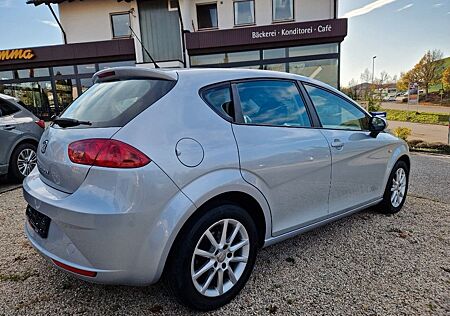 Seat Leon 2.0 TDI CR Style 140PS Scheckheft