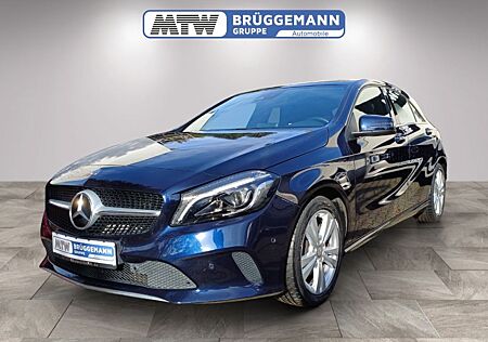 Mercedes-Benz A 200 AT 2.HAND NUR 63TKM NAVI PANO RFK AHK SHZ