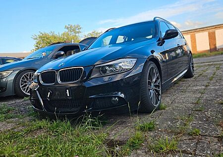 BMW 318i Touring -
