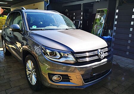 VW Tiguan Volkswagen 2.0 TDI BlueMotion Tec CUP Sport & St...