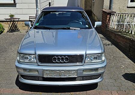 Audi Cabriolet 2.0 -